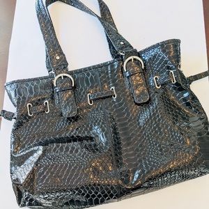 CROC EMBOSSED Tote Large Black Patent Silver Zip Pkts NWOT 19.5”x15”x11”